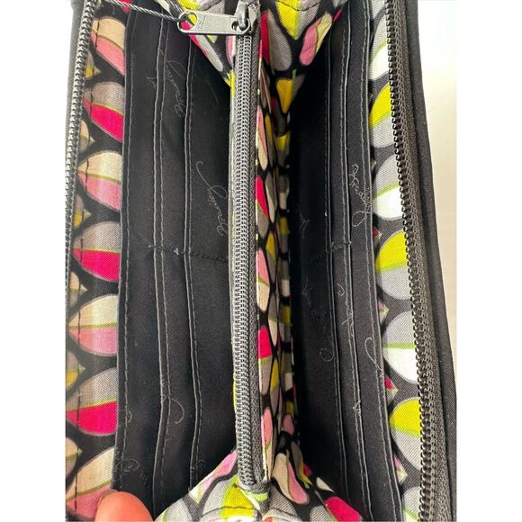Amazon.com: Vera Bradley Women Vera Bradley RFID Georgia Wallet New With Tags